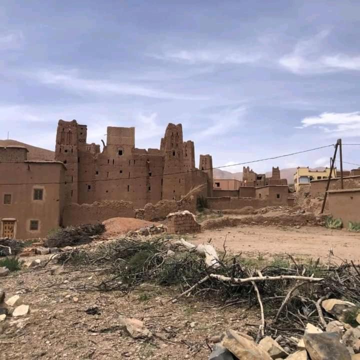Kasbah Ait Arbi Hotel Ait Ougliff Exterior foto