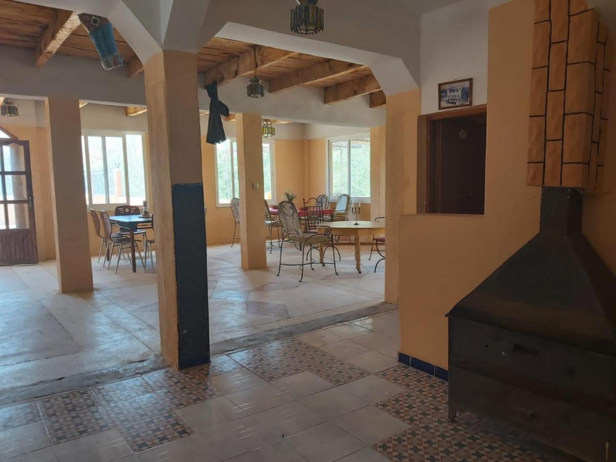 Kasbah Ait Arbi Hotel Ait Ougliff Exterior foto