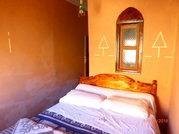 Kasbah Ait Arbi Hotel Ait Ougliff Exterior foto